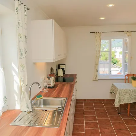 דירה Leni - Premium באד אישל